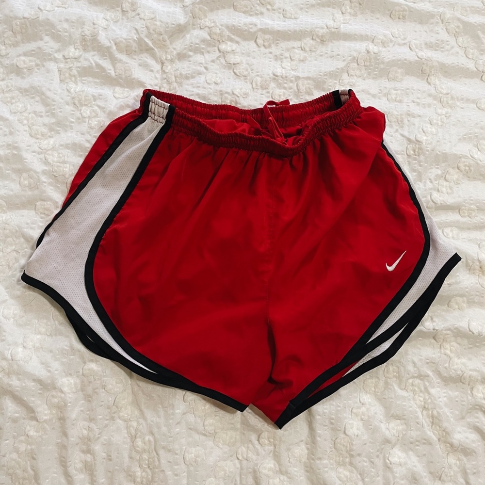 🤍Nike workout shorts